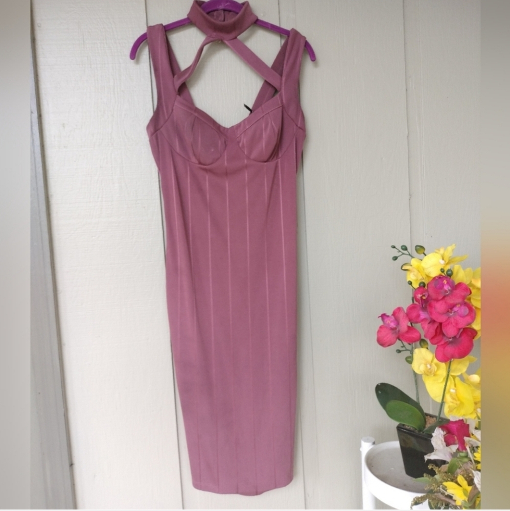 Ktoo Plum Champagne Curve Hugging Choker Dress
